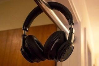 Plantronics Backbeat Pro ülevaade: rihmaga Bluetooth -kõrvaklapid