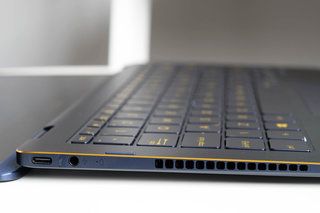 Asus ZenBook Flip S ülevaatepilt 10