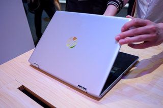 Úvodní recenze HP ProBook x360 440 G1 Tenký, ale super zabezpečený obraz 4