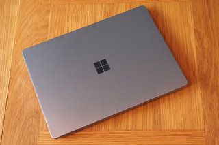 Recenze Microsoft Surface Laptop Go fotografie 14