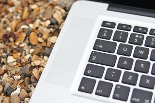 Apple MacBook Pro 15 palců, začátek roku 2011, obrázek 7