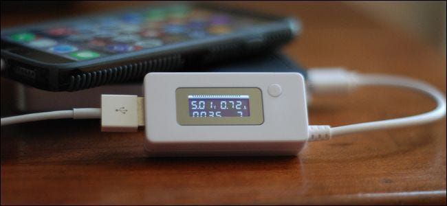 Cómo monitorear el uso y la salida de energía de su dispositivo USB