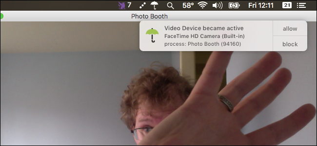 Cara Mendapatkan Pemberitahuan Apabila Apl Mula Menggunakan Webcam Mac Anda