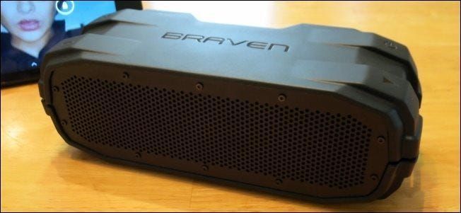 HTG يستعرض Braven BRV-X: صوت بلوتوث مقاوم للطقس