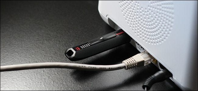 Hvordan ta opp Netgear Arlo Pro-video til en USB-stasjon