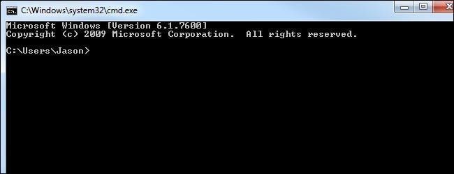 Мога ли да стартирам пакетен файл на Windows без видим команден ред?