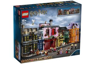 Harry Potter Diagon Alley Lego set dilengkapi dengan 14 minifig dan lebih dari 5500 buah