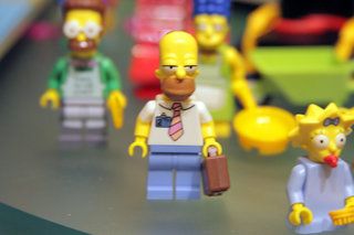 ruce na lego Simpsonovi dům recenze obrázek 11