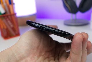 Imagem de revisão 9 do OnePlus 6
