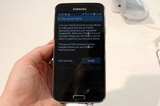 Jak funguje skener otisků prstů Samsung Galaxy S5?