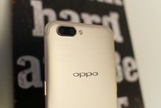 Oppo R11 ülevaade: peaaegu suurepärane telefon