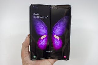 Motorola Razr преглед на алтернативно изображение на Samsung 1