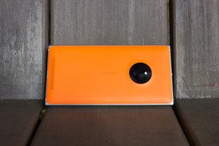 obrázek recenze Nokia Lumia 830