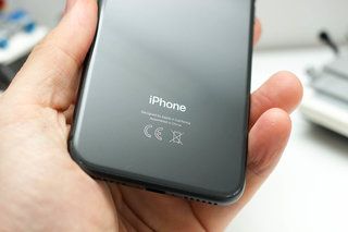 ایپل آئی فون 8 کا جائزہ: پھر بھی ایک طاقتور انتخاب۔