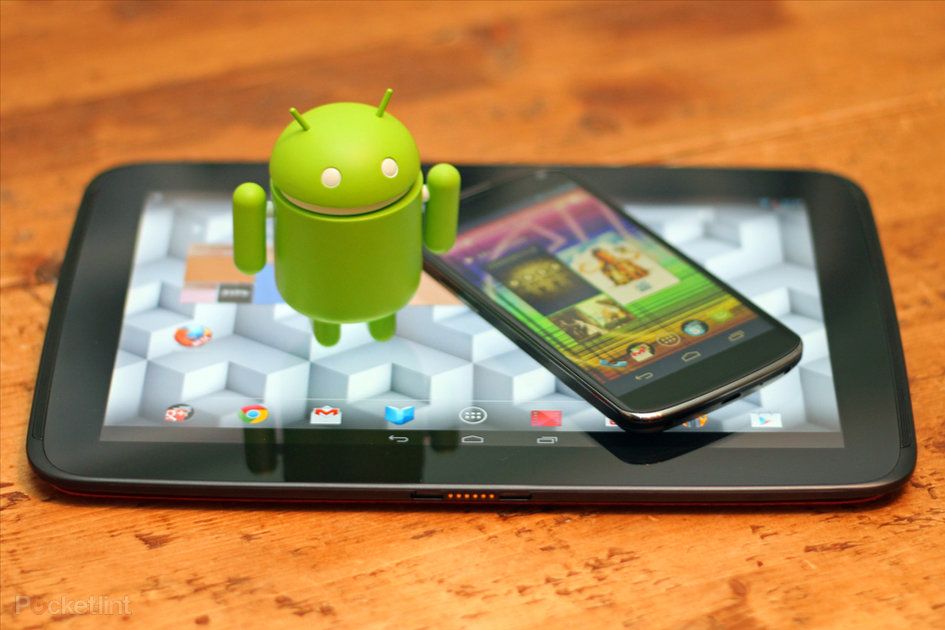 Nexus 4 a Nexus 10 sa predávajú, zásoby v službe Google Play sa míňajú takmer okamžite
