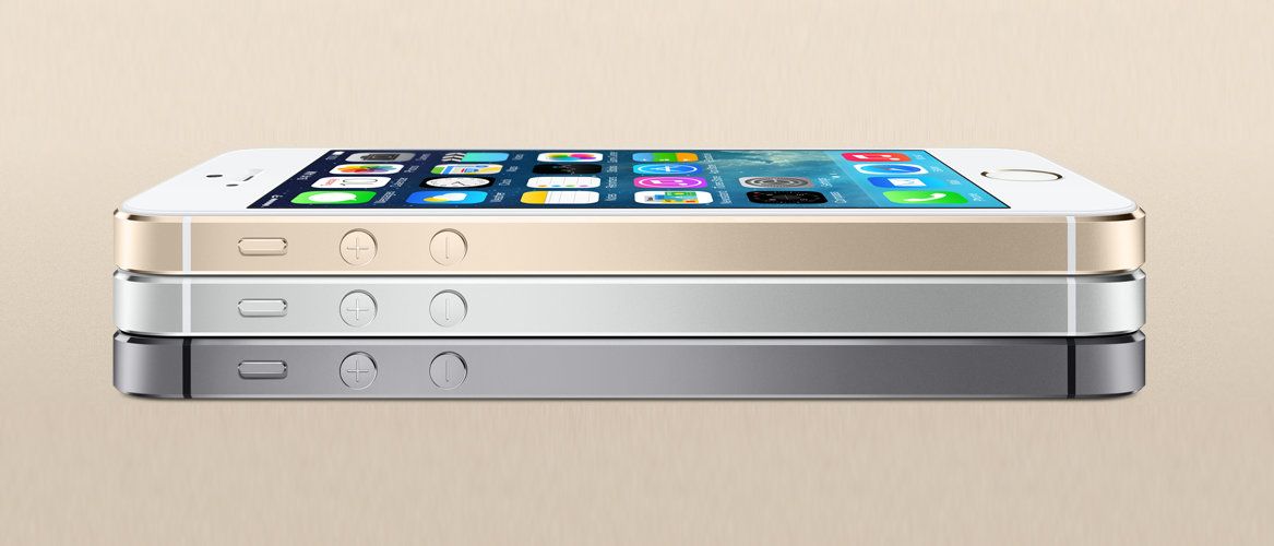 L'iPhone 5S d'Apple està disponible en opcions daurat, platejat i gris espacial, amb un aspecte bling