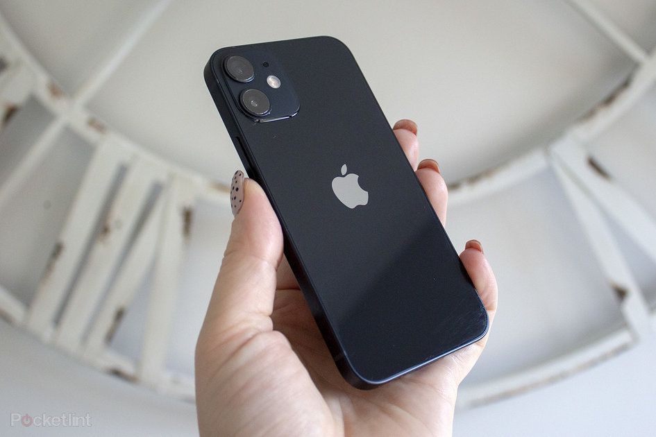 Apple iPhone 13 bi se lahko predstavil 14. septembra z možnostjo 1 TB