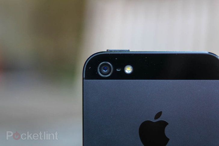 Vyměňte vadné tlačítko spánku/probuzení iPhonu 5 za nový program Apple