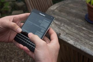Revisión de BlackBerry Passport: no es moderno ser cuadrado