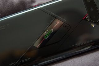 Recenze Asus ROG Phone 5: Herní telefon s malým kompromisem