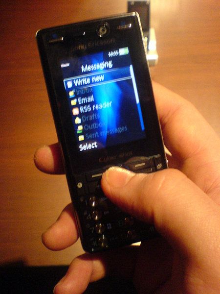 Celular Sony Ericsson Cyber-shot K810 - PRIMEIRA VISTA