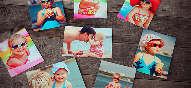 nostalģiskas fotogrāfijas ar mazu bērnu pludmalē
