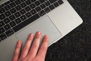 Suriin ang Larawan Apple MacBook Air 2018 6