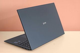 LG Gram 16 recension: Stor men lätt bärbar dator erbjuder storheter