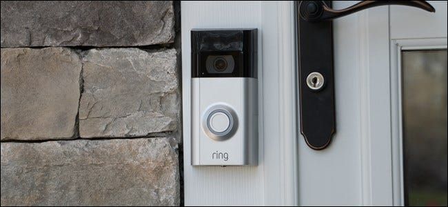 Ring Video Doorbell installato su una casa