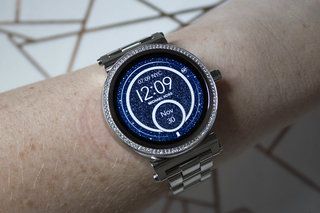Michael Kors Access Sofie Review Awesome Smartwatch med Serious Sparkle Image 1