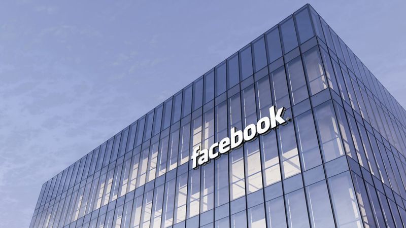 فیس بک 10/4 کو کیوں ڈاؤن تھا؟ کیا فیس بک ہیک ہوا؟