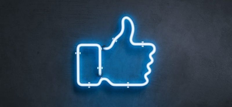6 điều bạn không bao giờ nên chia sẻ trên Facebook và phương tiện truyền thông xã hội