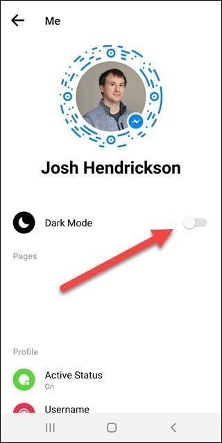 إعدادات حساب تطبيق Messenger مع سهم يشير إلى تبديل الوضع المظلم