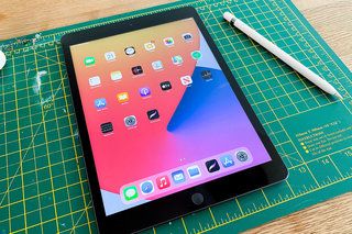 Преглед на Apple iPad (8 -мо поколение): Новото нормално