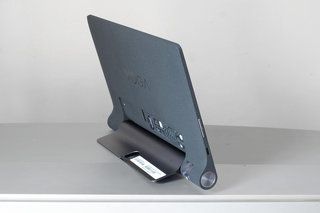 Lenovo Yoga Tab 3 incelemesi: Flexi-tablet üçüncü tur için bütçeye giriyor