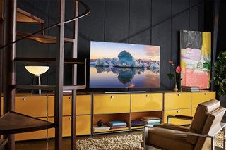 Recenze televizoru Samsung Q85R 4K TV 1