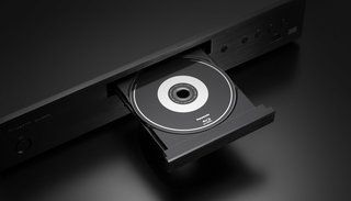 Panasonic DP-UB9000 im Test: König der Blu-ray-Player