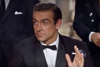 Kāds ir labākais veids, kā skatīties Džeimsa Bonda filmas?