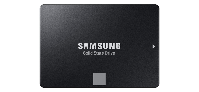 محرك أقراص Samsung 860 EVO SSD.