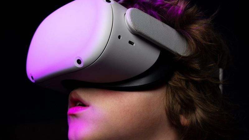 ¿Qué es el seguimiento de adentro hacia afuera en la realidad virtual?