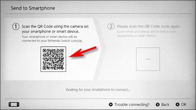 باستخدام جهازك الذكي ، امسح رمز QR الأول على Switch.