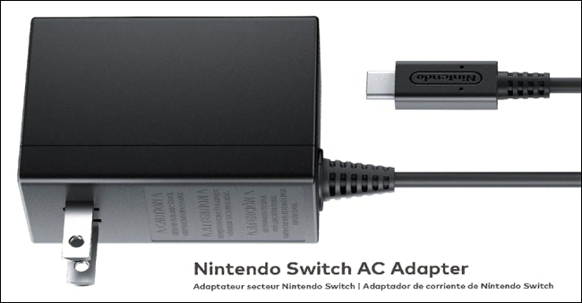 Das offizielle Nintendo Switch-Netzteil.