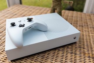 Xbox One S All-Digital Edition 7 produkta fotoattēls