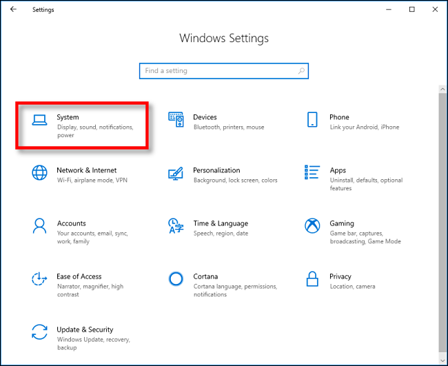 Klik Sistem dalam Tetapan pada Windows 10