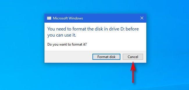Ако Windows 10 ви помоли да форматирате Mac диск, щракнете